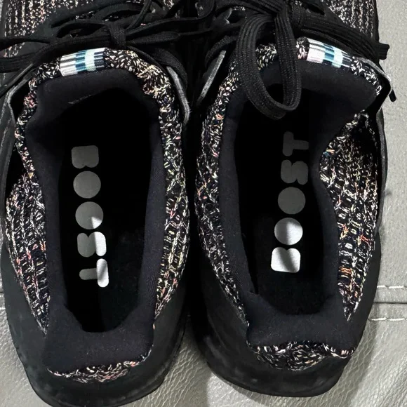 Adidas UltraBoost 4.0 - Picture 3 of 7